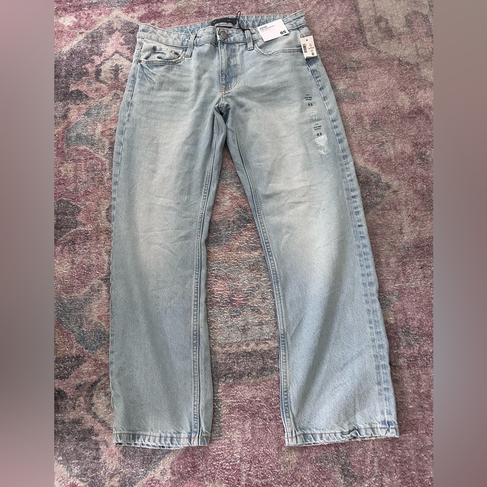 NWT Aeropostale Low Rise Baggy Jeans Light Wash Distressed Size 8 Short